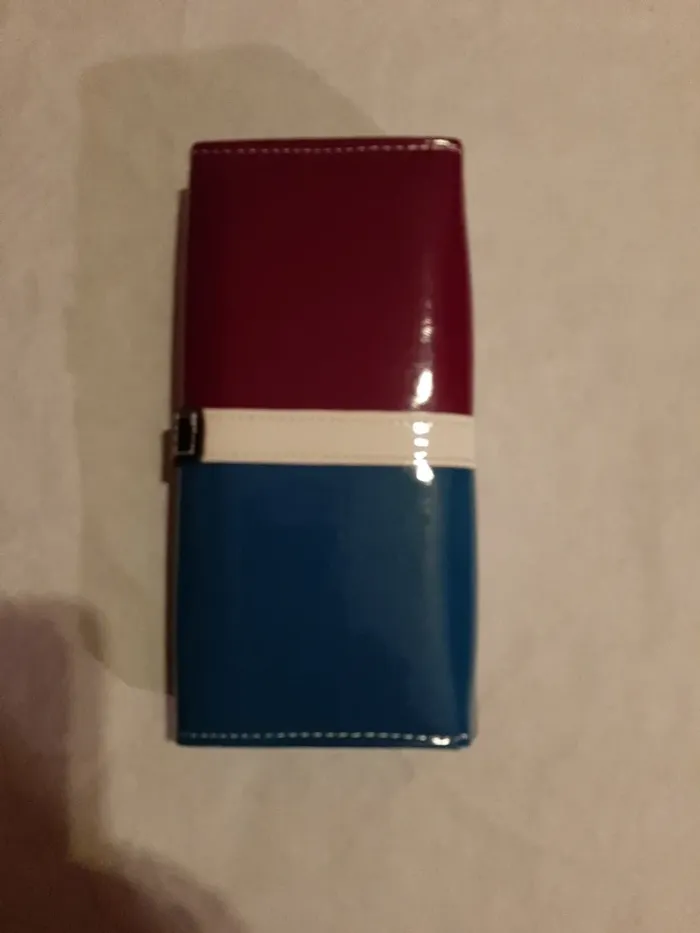 Portefeuille - photo numéro 2