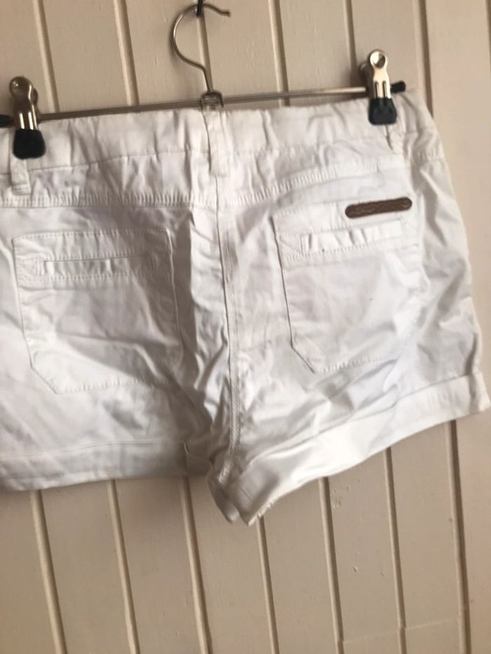 Short blanc - photo numéro 2