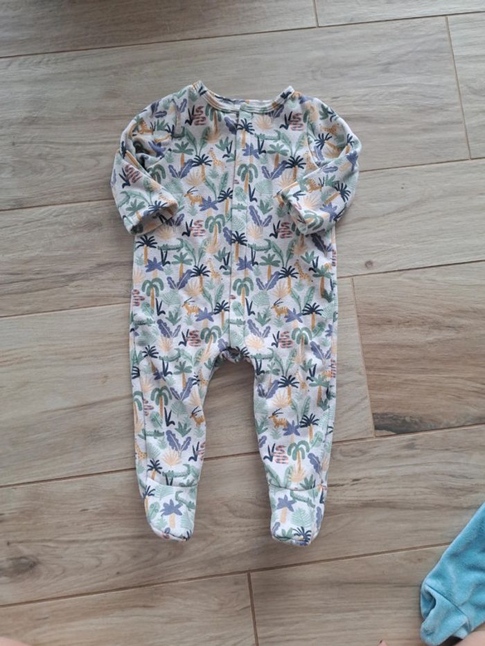 Pyjama Tape a l œil 9 mois