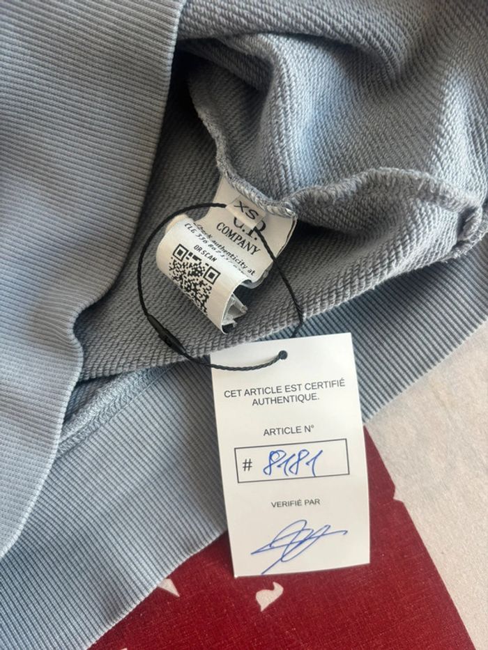 Sweat C.P Company taille xs bleu clair - photo numéro 7