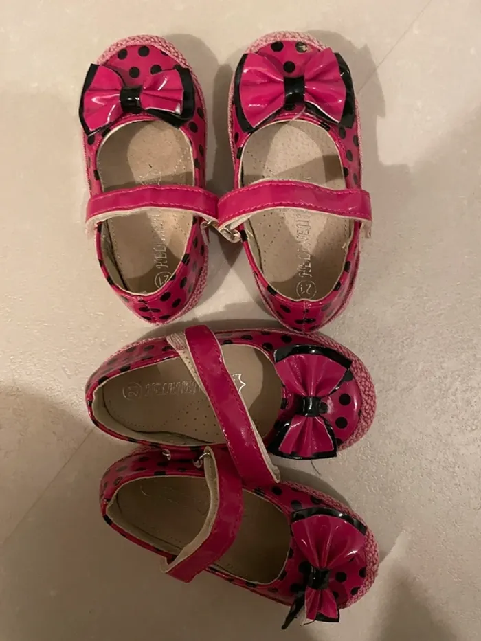 2 paires de chaussures - photo numéro 2