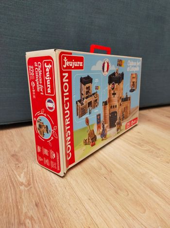 Château fort et catapulte Jeujura neuf