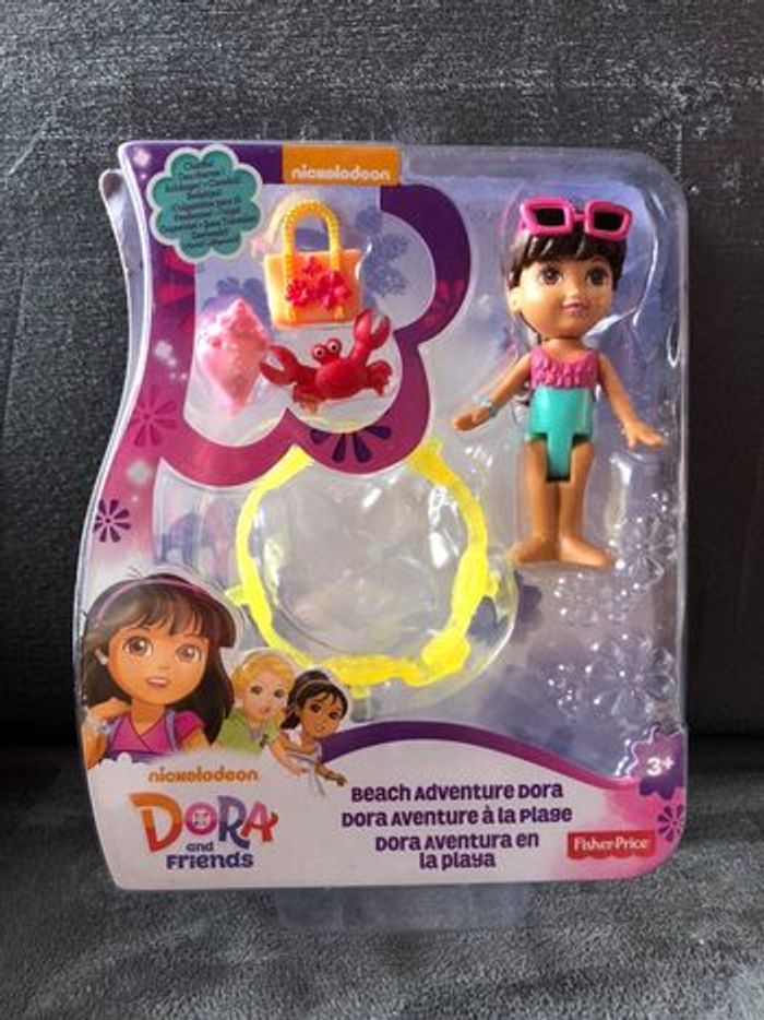 Figurine Dora aventure à la plage Dora and Friends