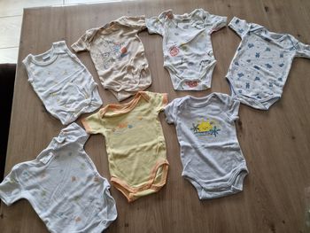 Lot de 7 bodys 3 mois