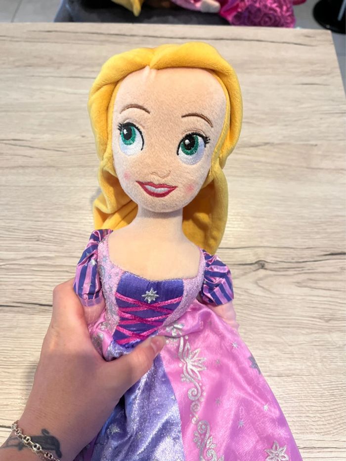 Peluche Raiponse Disney Store - photo numéro 3