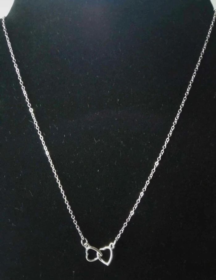 Collier fantaisie coeurs entrelacés argenté - photo numéro 2