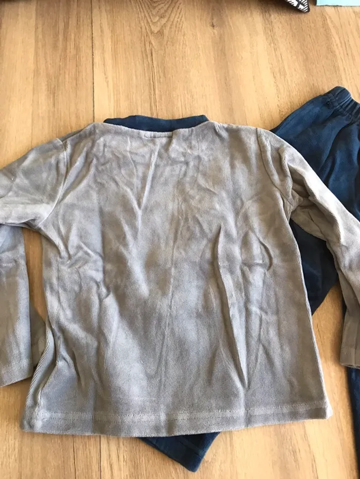 Pyjama taille 3 ans - photo numéro 3
