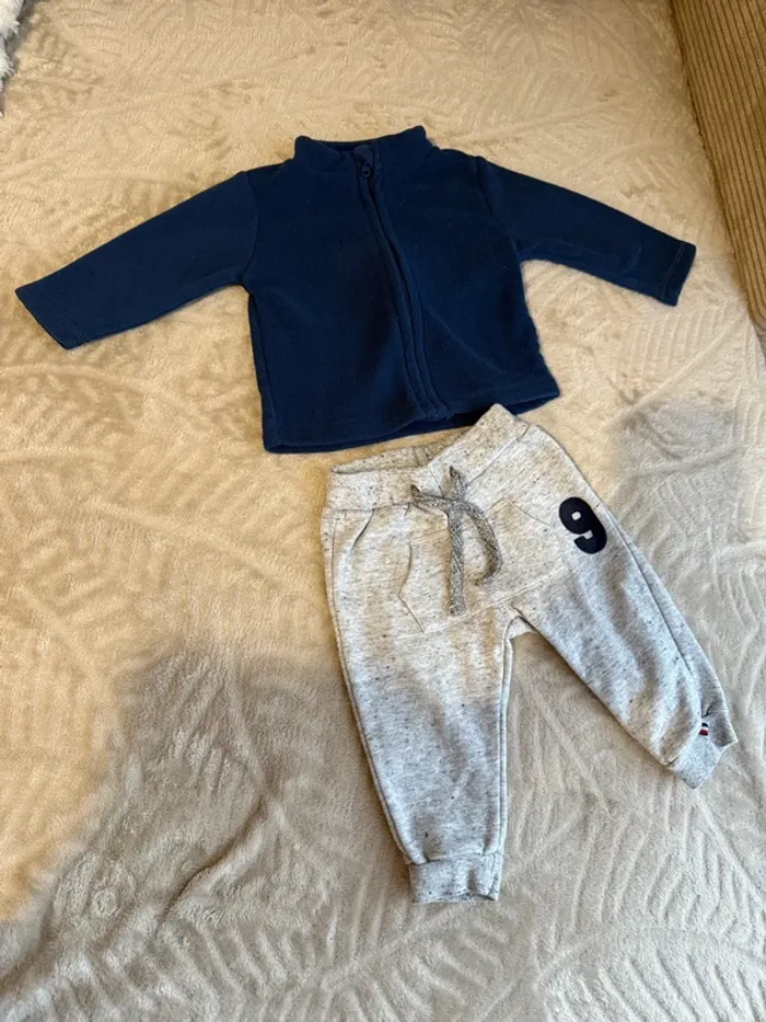 Ensemble polaire et jogging 9 mois - photo numéro 3