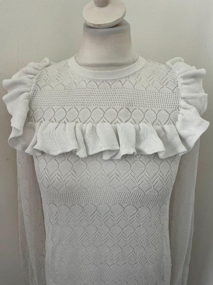 Pull fin blanc ajouré et froufrou Maje S - photo numéro 3