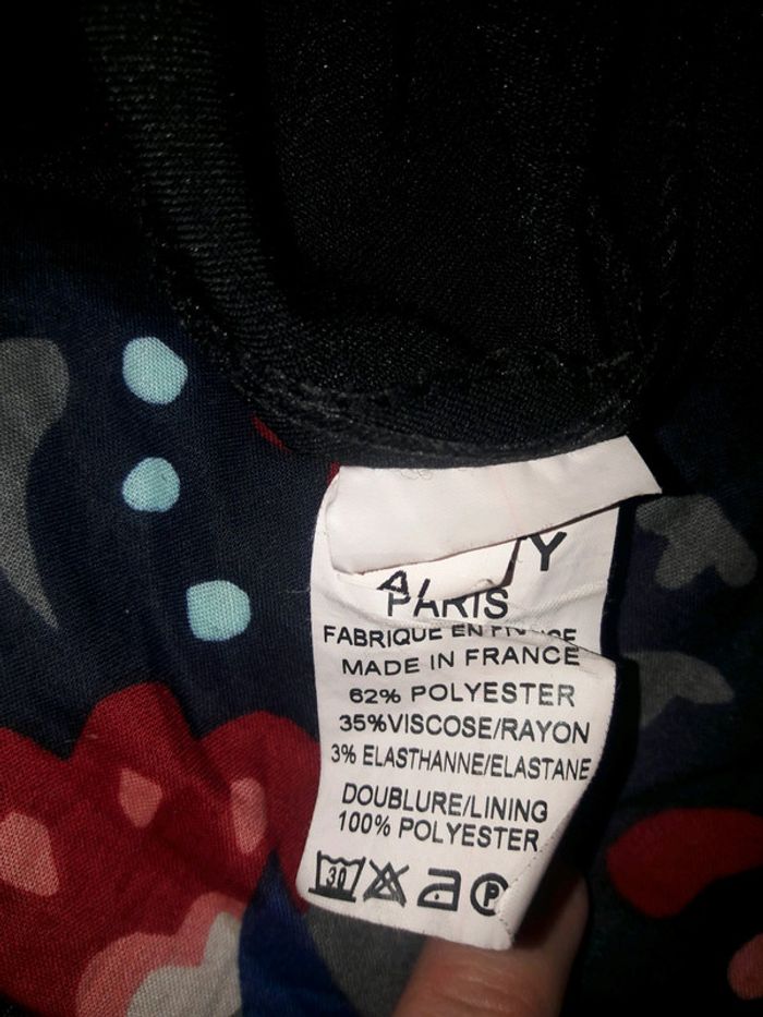 Robe rétro noire en parfait état - photo numéro 5