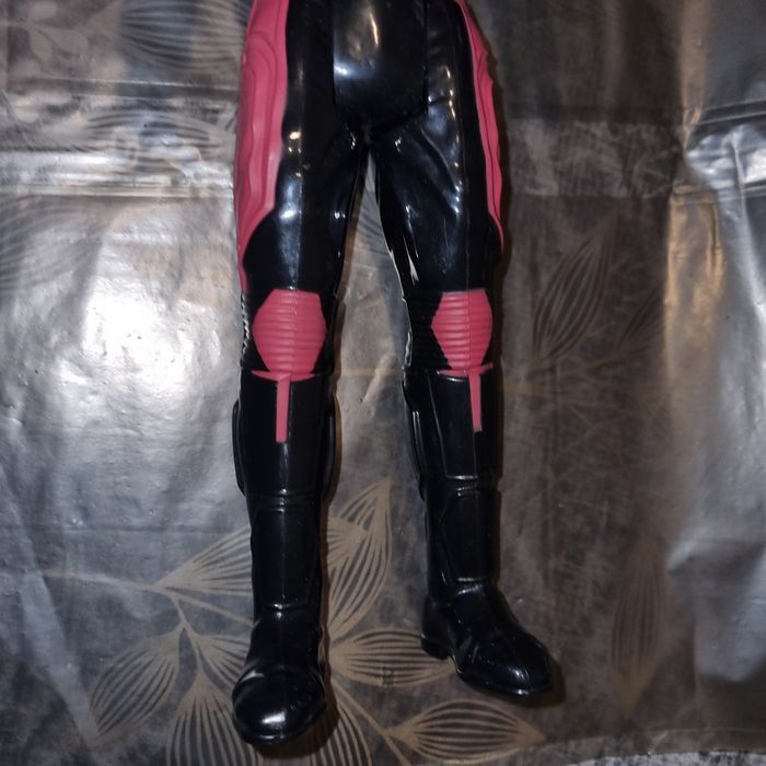 figurine MARVEL - 30 cm - photo numéro 2