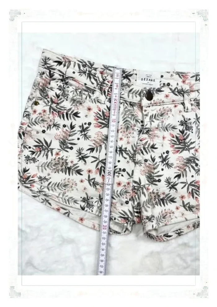 Short en jeans Sézane blanc à fleurs taille S femme – très bon état - photo numéro 6