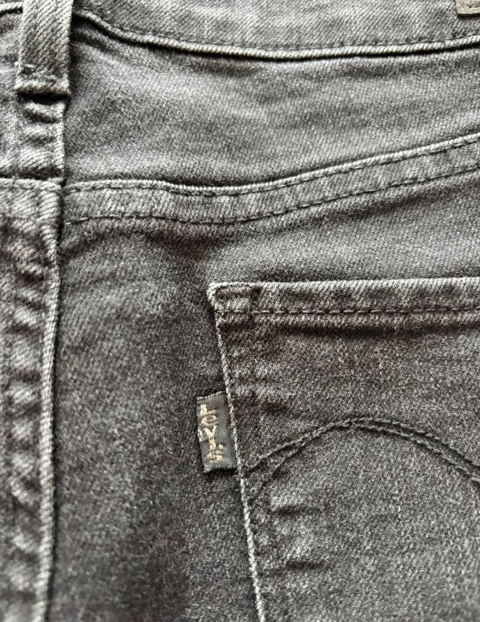Jean Levi’s slight curve mid rise taille basse gris anthracite noir droit straight taille M/38 - photo numéro 13