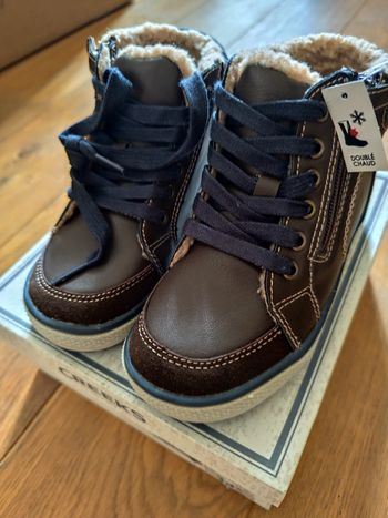 Chaussures creeks chaudes neuves pointure 30