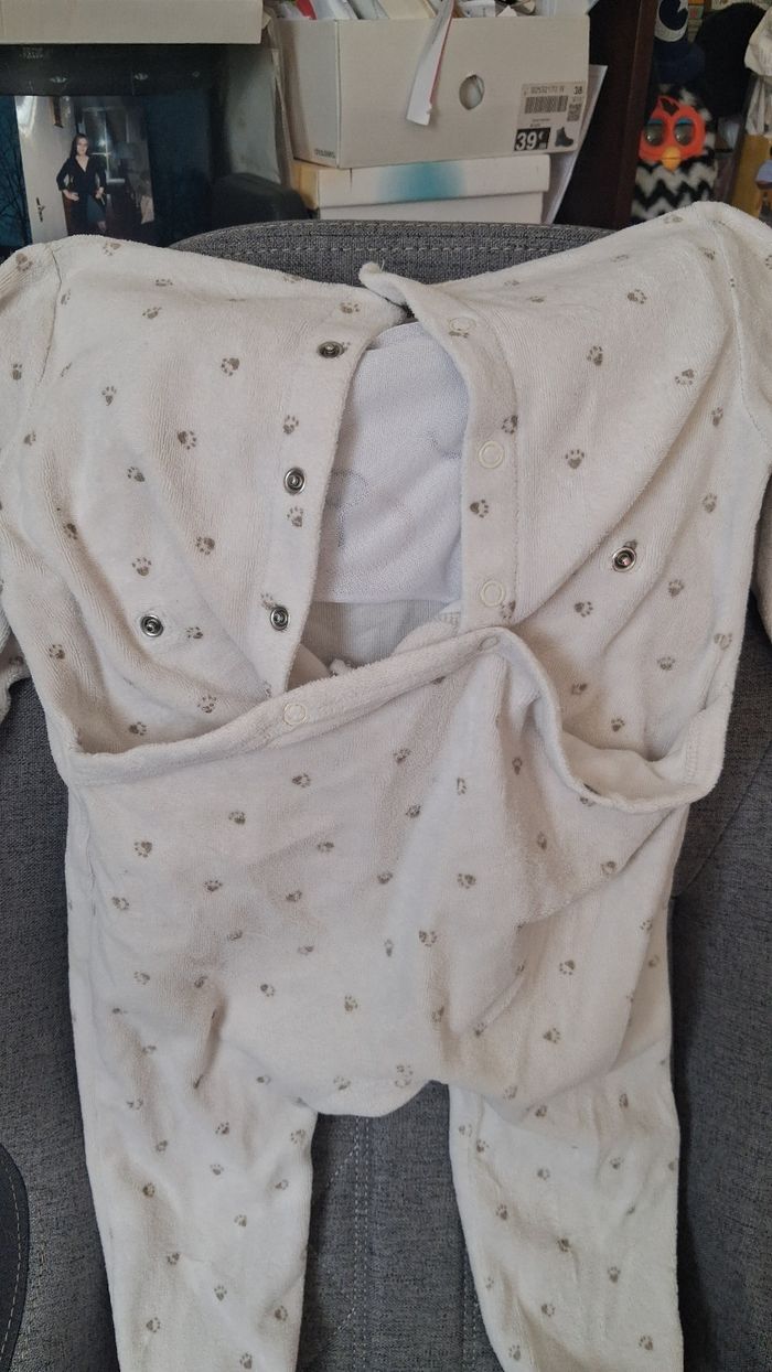 Lot pyjamas 18 mois 2 - photo numéro 6