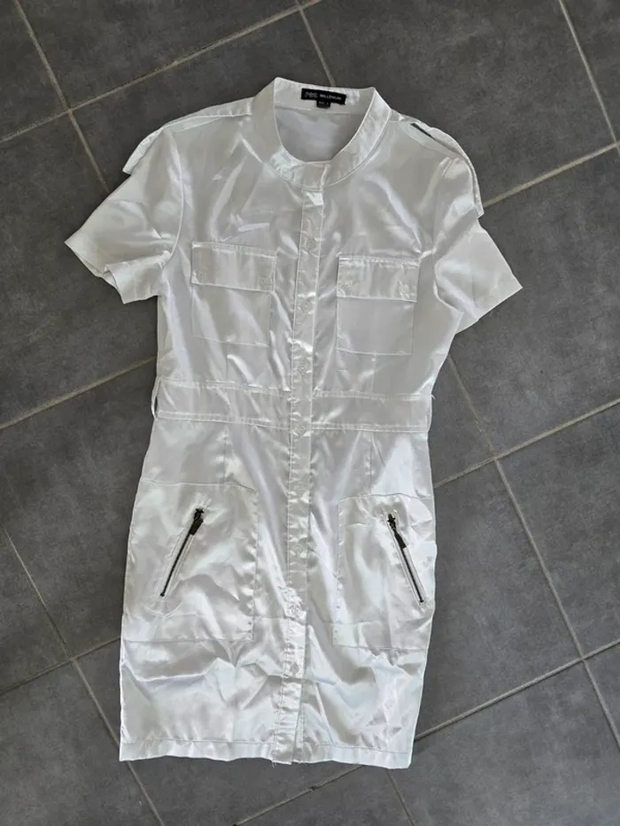 Robe blanche en soie