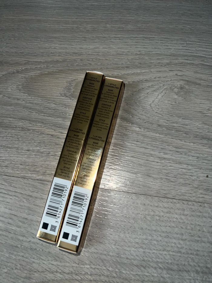 Lot de 2 Crayon à lèvre avec taille crayon d’un côté ( neuf ) - photo numéro 5