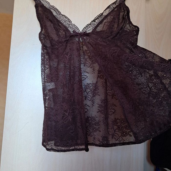 Petit haut dentelle