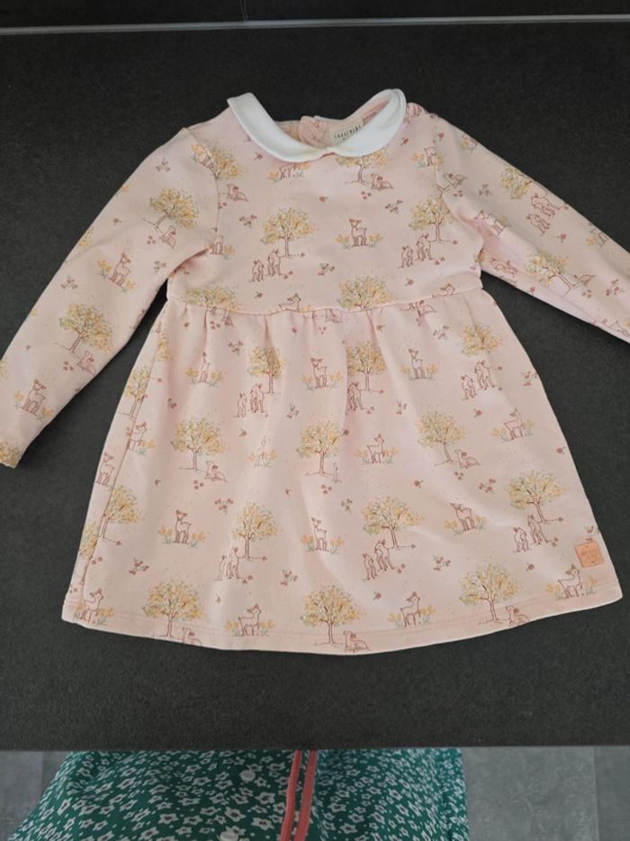 Robe faon 18 mois carrément beau
