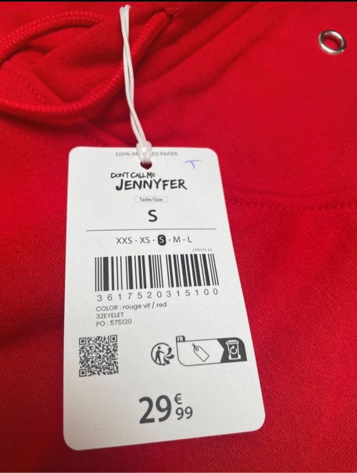 Pull avec capuche en rouge pour femme - photo numéro 7
