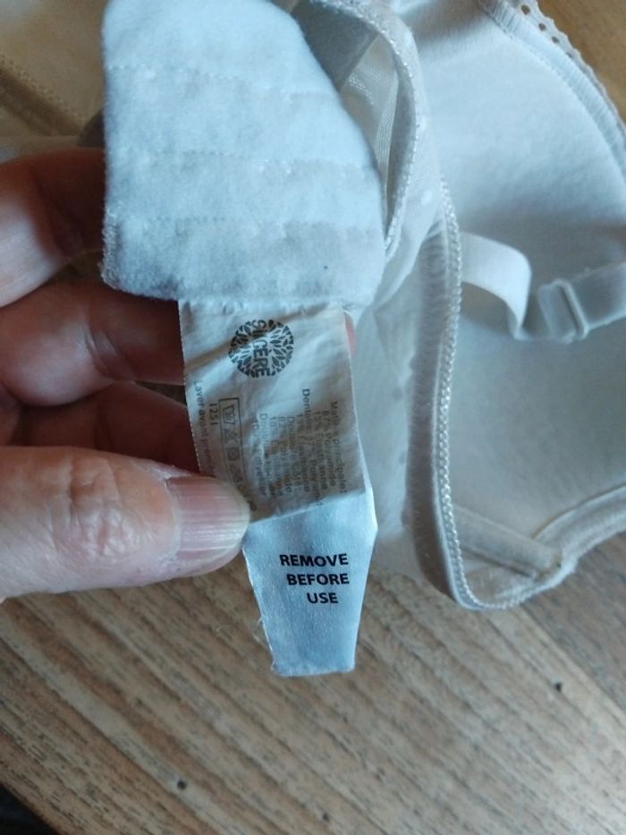 Soutien gorge blanc - photo numéro 6