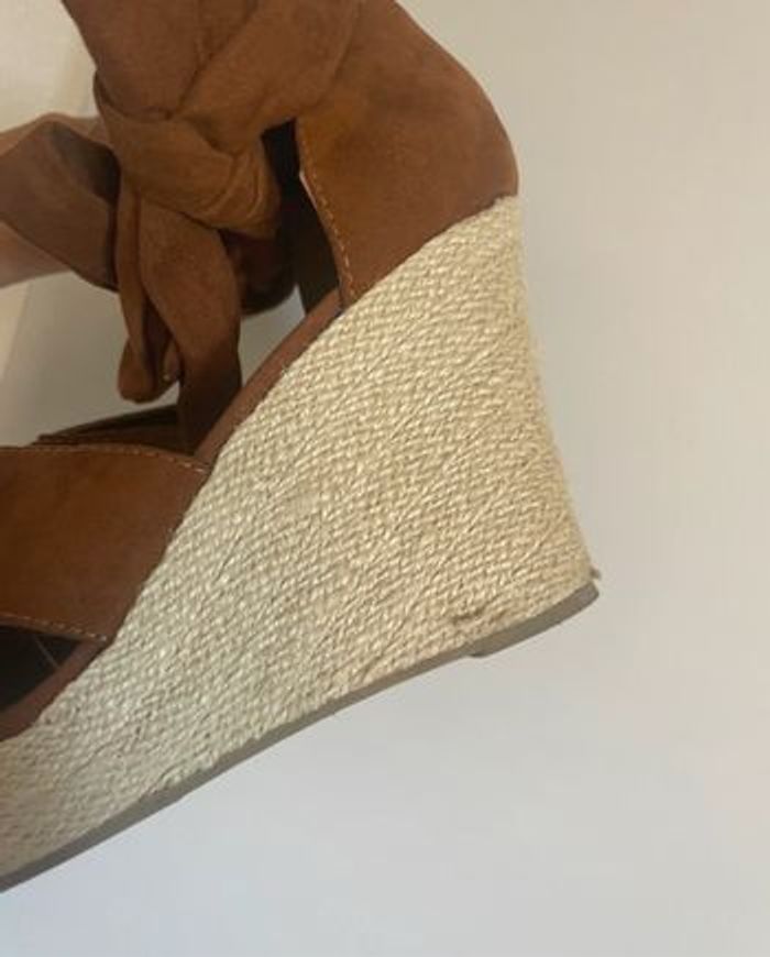 Sandales marrons à talons compensées - photo numéro 6