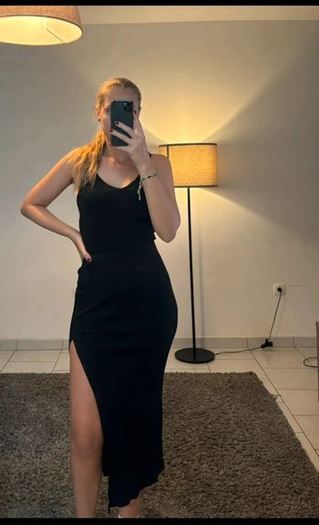 Jupe longue noire fendue sur le côté taille haute