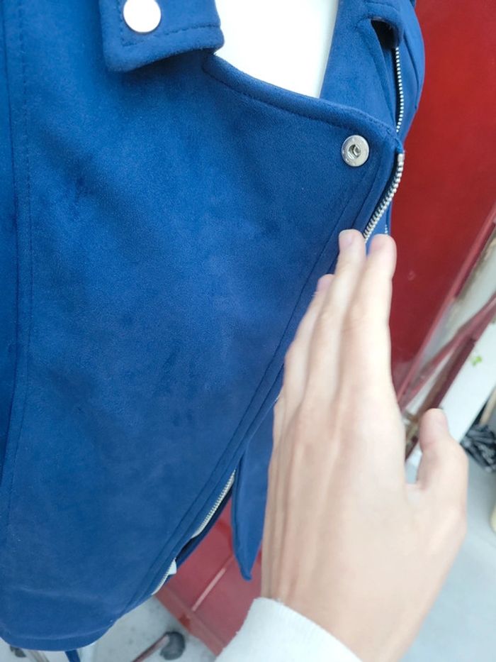 Veste neuve bleu marine toucher velours avec ceinture taille M - photo numéro 5