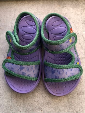 Vend sandales Arielle Disney taille 26