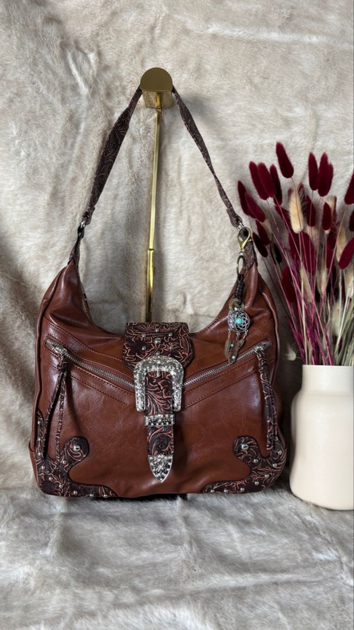 Sac western marron neuf – style bohème chic à boucle argentée