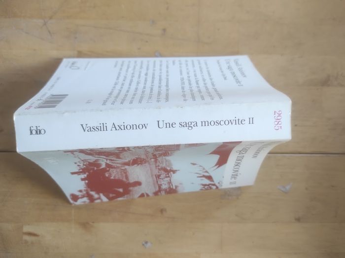 Un saga moscovite 2 Vassili Axionov Folio 2004 - photo numéro 2