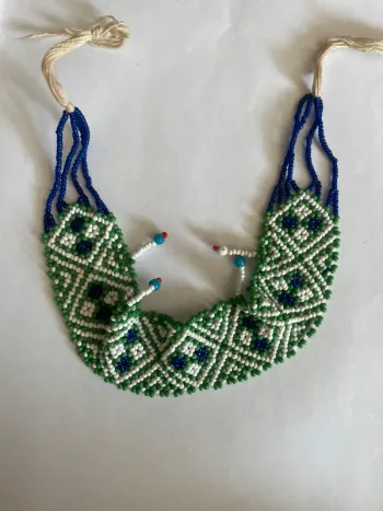 Collier ethnique