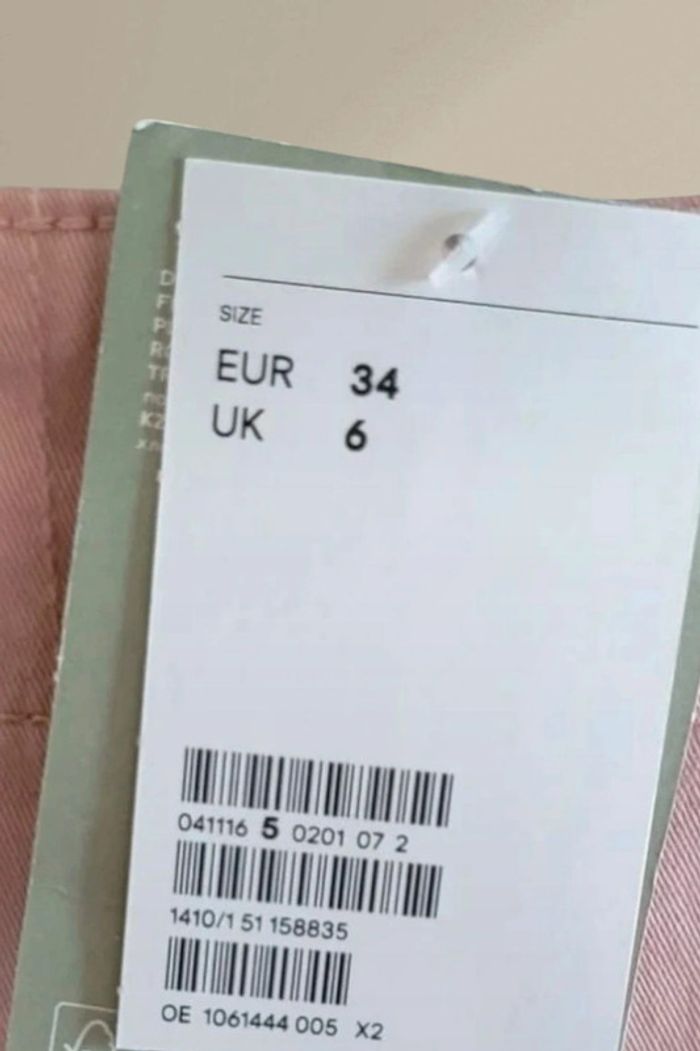 Short H&M Taille 34 - photo numéro 2
