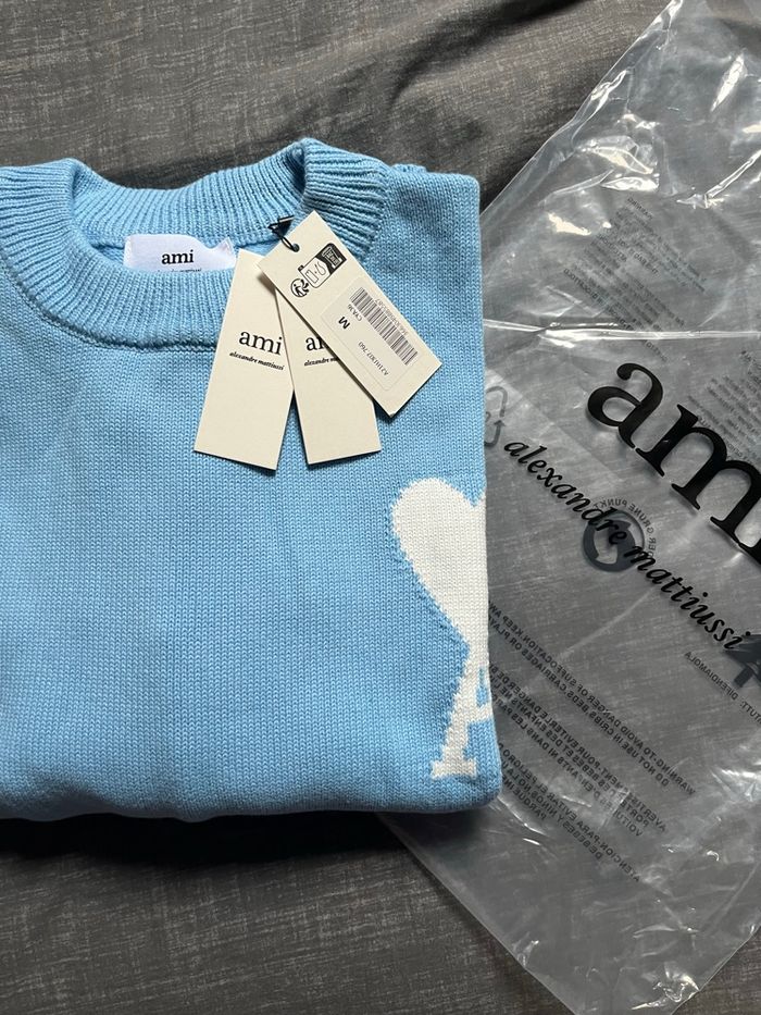 Pull ami bleu
