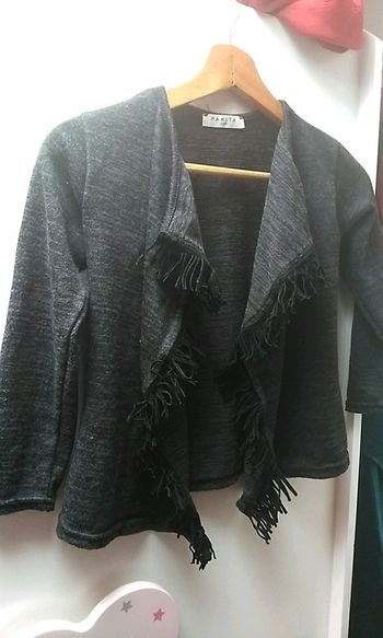 Très joli gilet 6 ans