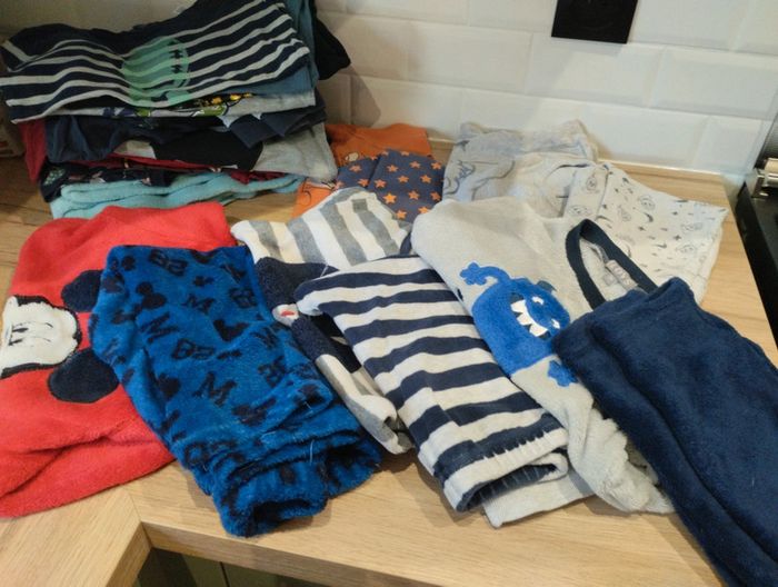 Lot de pyjamas