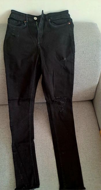 Jean noir troué taille 36