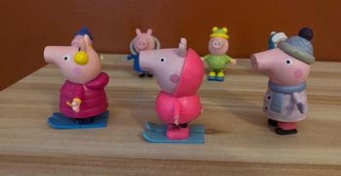 Peppa pig et Georges en hiver - photo numéro 5