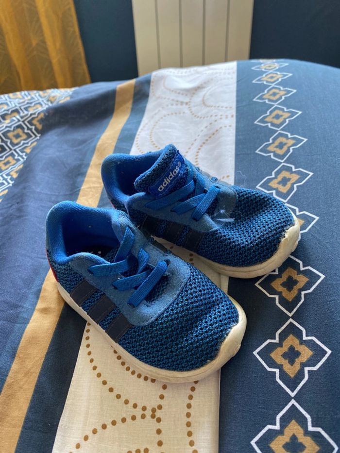 Basket adidas taille 20