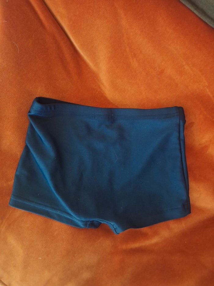 Short de Bain Kiabi 36 Mois "Little Sharks" - photo numéro 2