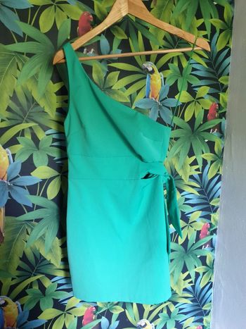 Robe asymétrique courte