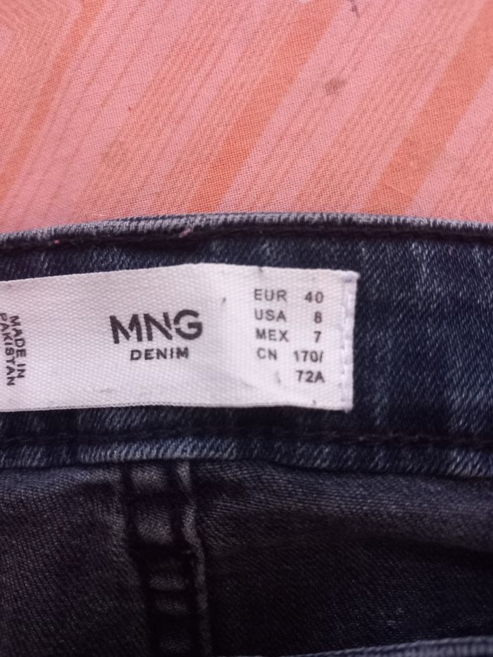 Jean de femme taille 40. Marque MNG - photo numéro 9