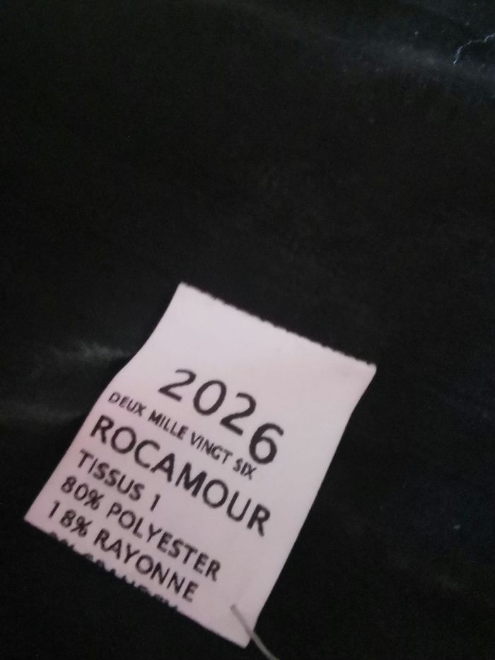 Veste noire coupe perfecto 2026 - photo numéro 9