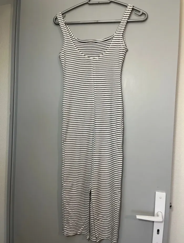 Robe moulante Bershka - photo numéro 4