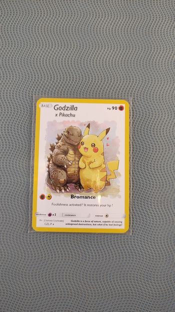 Carte pokémon Godzilla x Pikachu