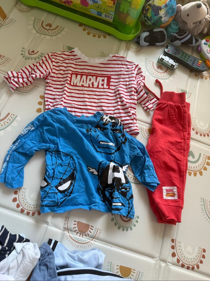 Lot vêtements 12 mois - photo numéro 3