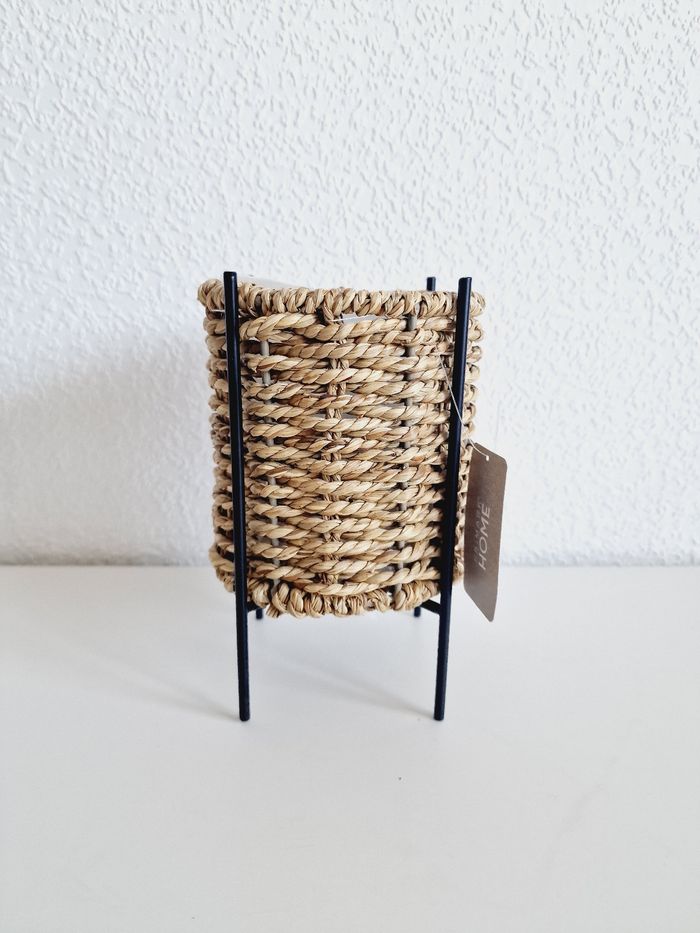 Primark - Cache-pot en osier, sur pieds en métal noir - Neuf avec étiquette ! - photo numéro 3