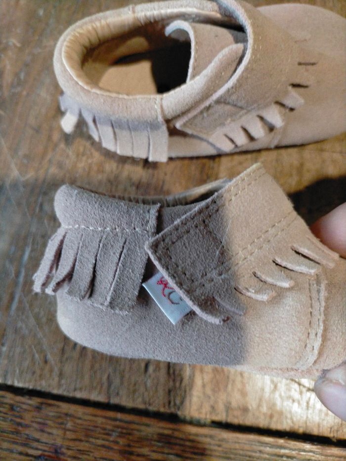 Mocassins bébé Rose et Chocolat neufs pt 18 - photo numéro 3