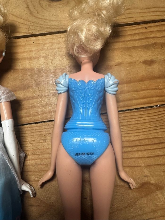 Lot de 3 barbies Disney - photo numéro 6