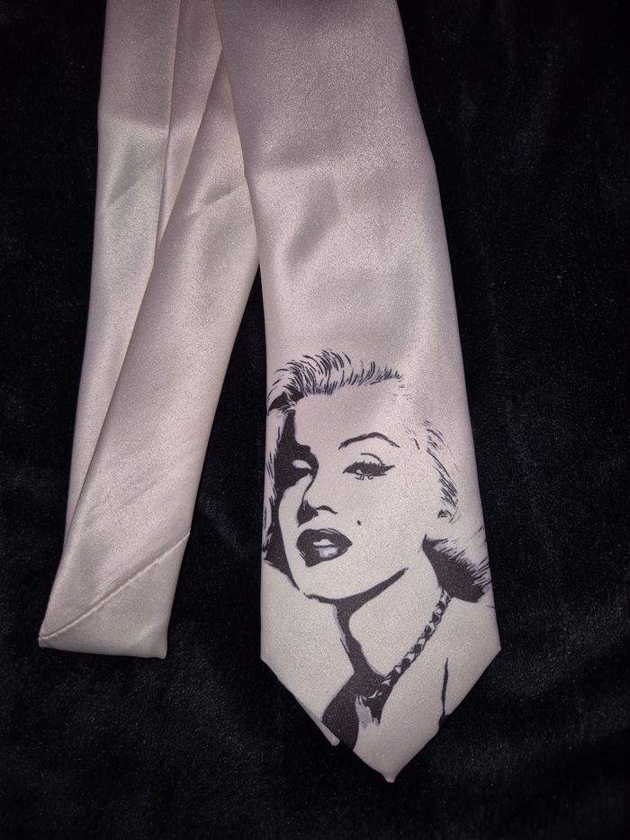 Cravate Marilyn Monroe - photo numéro 2